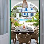 Nerea Villa *